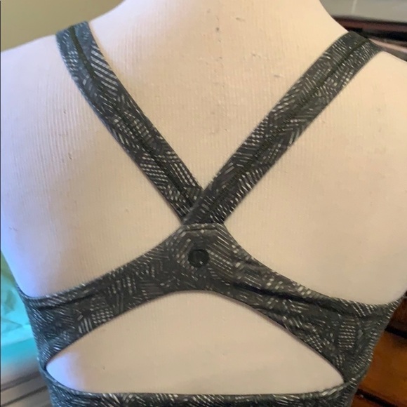 Lululemon wrap it up dark green criss cross tank - Picture 4 of 9